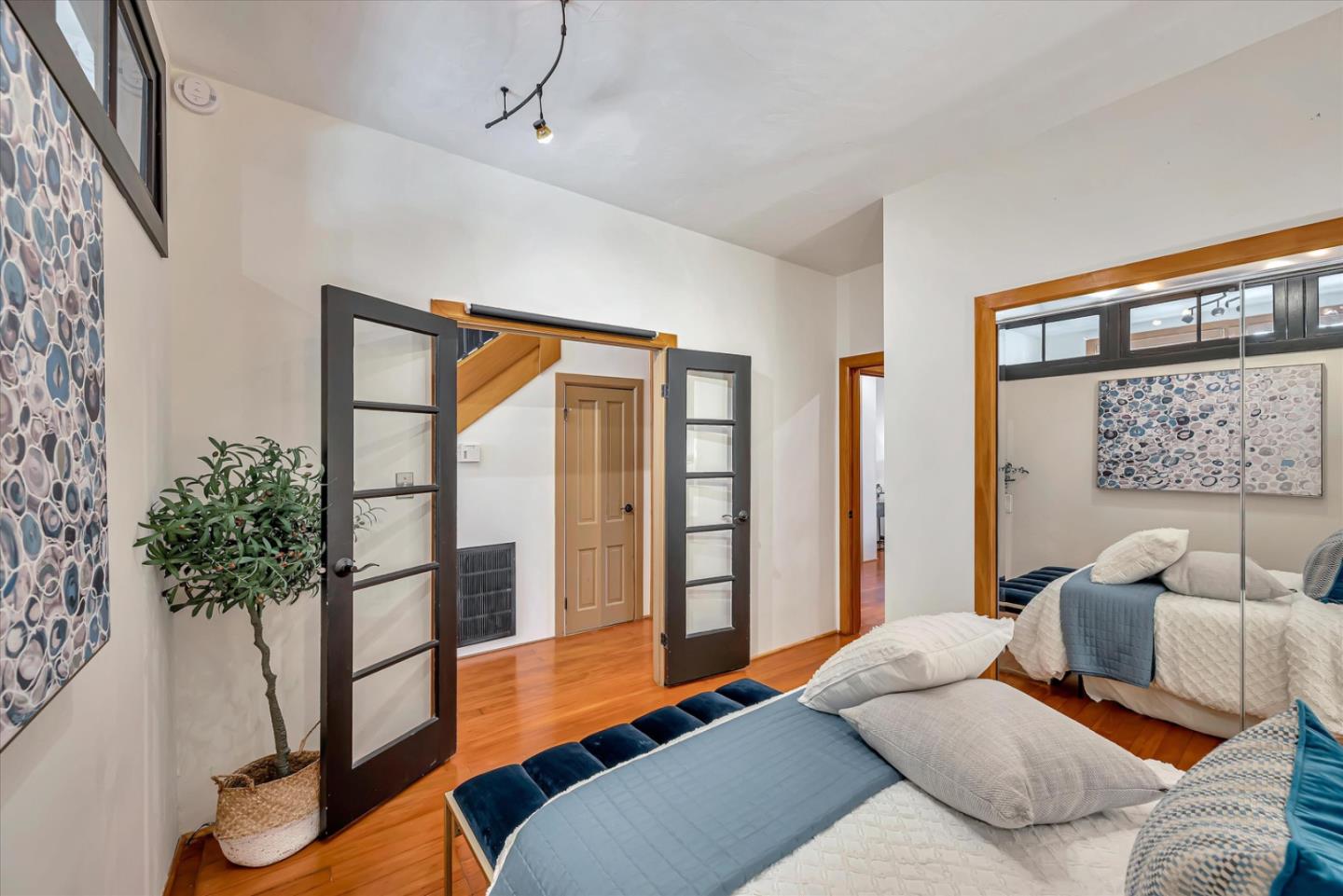 Detail Gallery Image 34 of 42 For 15 Fresno St, San Francisco,  CA 94133 - 3 Beds | 2 Baths