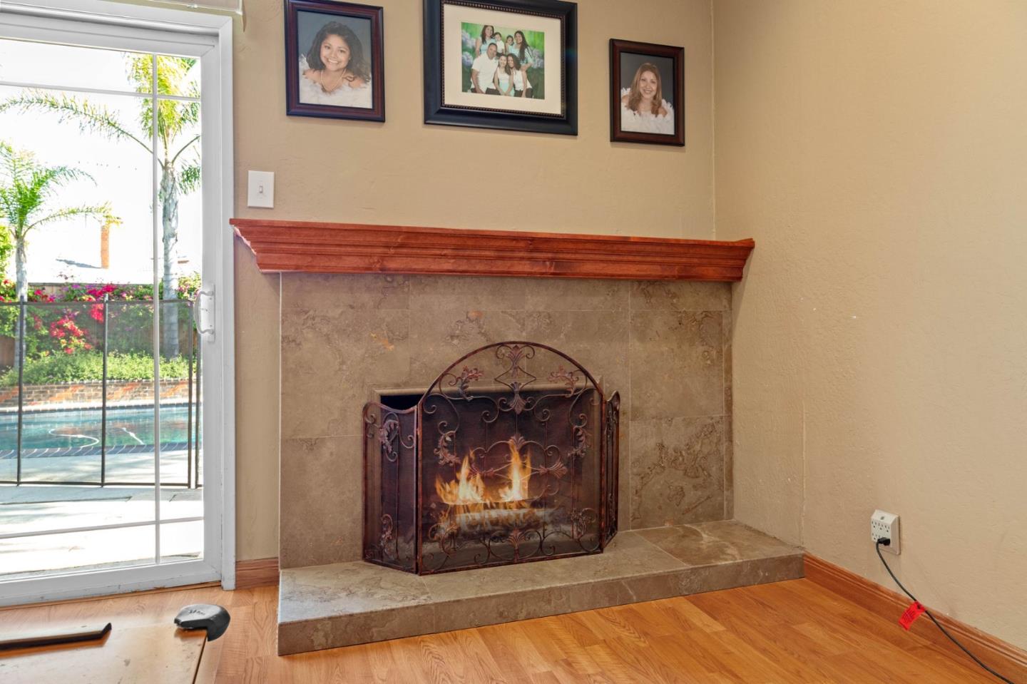Detail Gallery Image 10 of 39 For 3341 Fronda Dr, San Jose,  CA 95148 - 3 Beds | 2 Baths