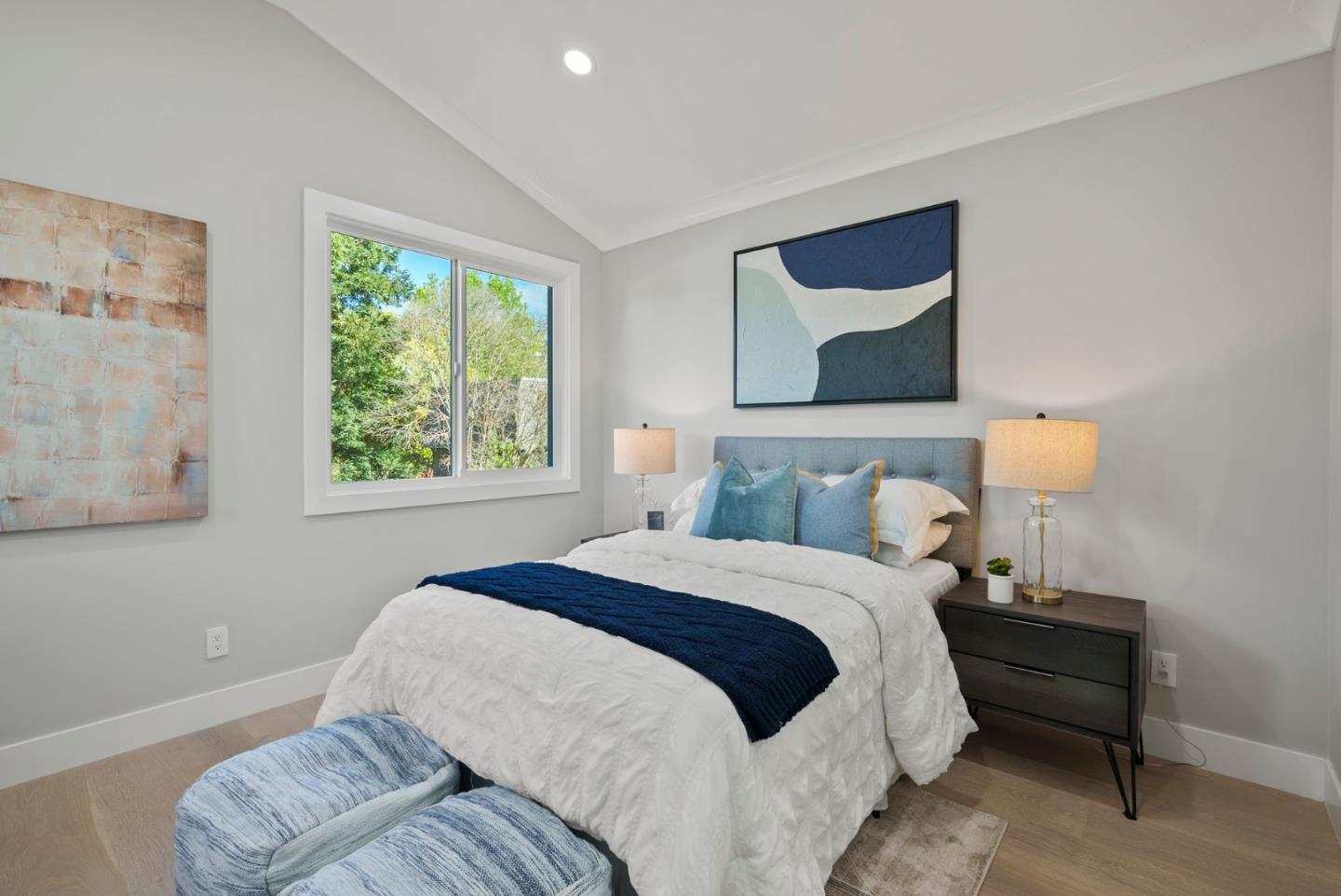 Detail Gallery Image 38 of 60 For 2058 Menalto Ave, Menlo Park,  CA 94025 - 4 Beds | 3/1 Baths