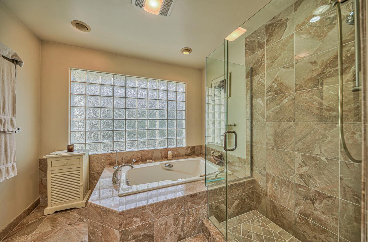 Detail Gallery Image 30 of 54 For 24325 Barn Owl Ct, Salinas,  CA 93908 - 4 Beds | 2/1 Baths