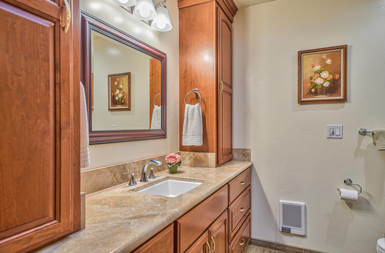 Detail Gallery Image 30 of 54 For 24325 Barn Owl Ct, Salinas,  CA 93908 - 4 Beds | 2/1 Baths