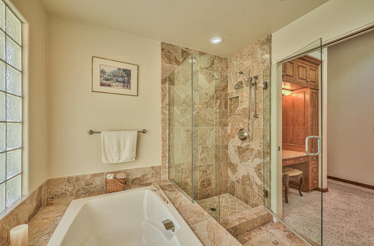 Detail Gallery Image 31 of 54 For 24325 Barn Owl Ct, Salinas,  CA 93908 - 4 Beds | 2/1 Baths