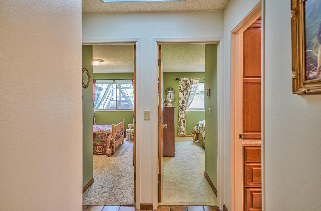 Detail Gallery Image 33 of 54 For 24325 Barn Owl Ct, Salinas,  CA 93908 - 4 Beds | 2/1 Baths