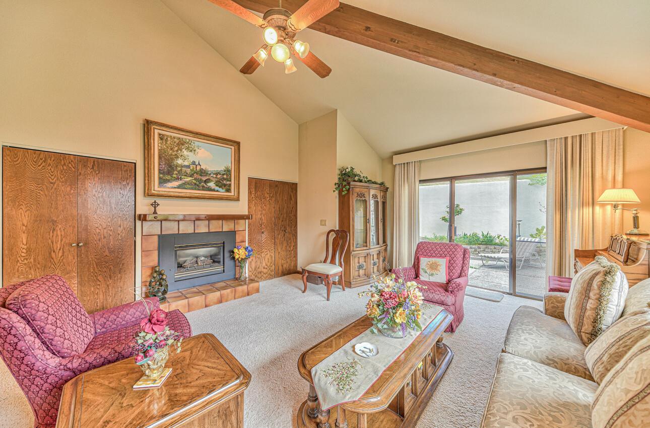 Detail Gallery Image 7 of 54 For 24325 Barn Owl Ct, Salinas,  CA 93908 - 4 Beds | 2/1 Baths