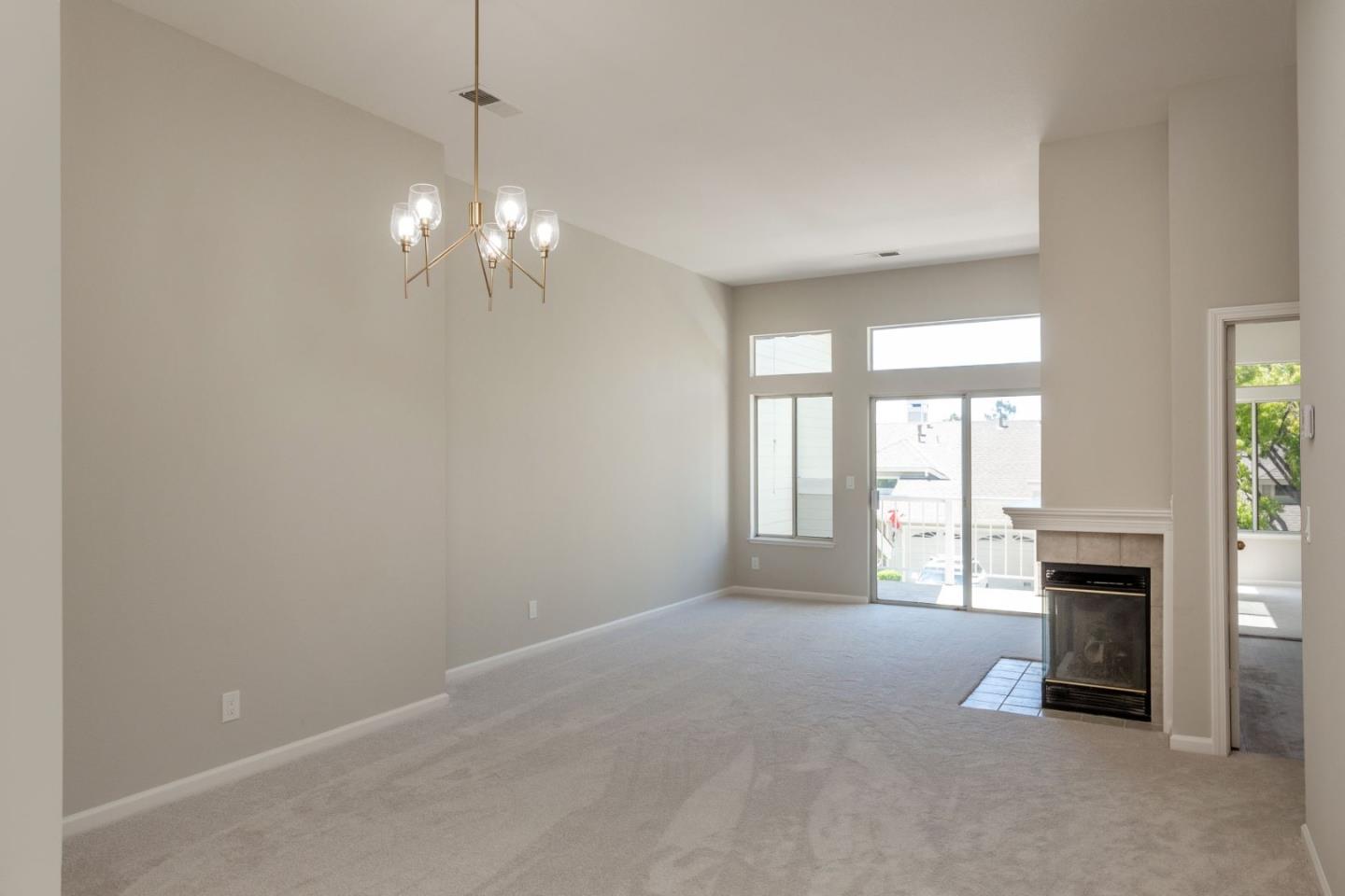 Detail Gallery Image 3 of 8 For 7805 Prestwick Cir, San Jose,  CA 95135 - 2 Beds | 2 Baths