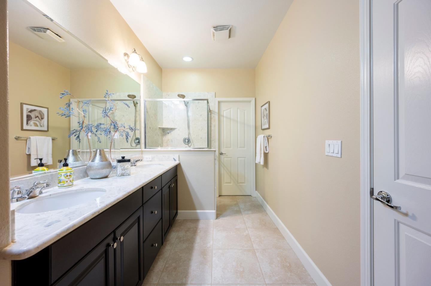 Detail Gallery Image 29 of 45 For 265 Esfahan Ct, San Jose,  CA 95111 - 2 Beds | 2/1 Baths