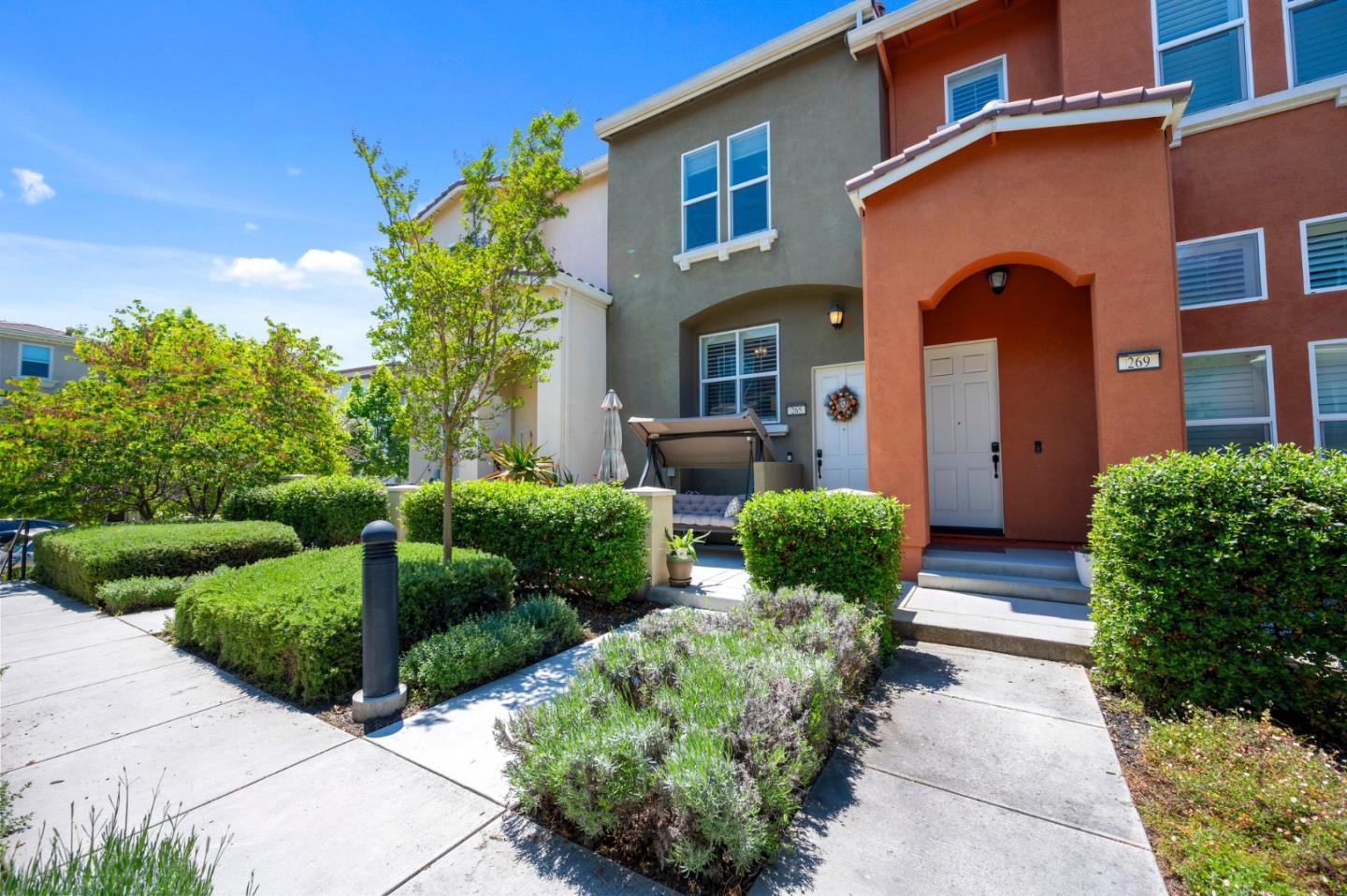 Detail Gallery Image 3 of 45 For 265 Esfahan Ct, San Jose,  CA 95111 - 2 Beds | 2/1 Baths