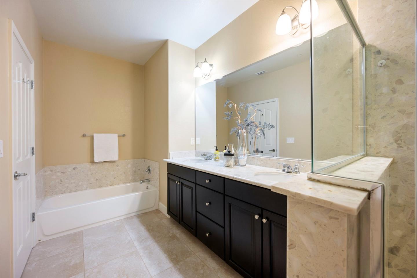 Detail Gallery Image 30 of 45 For 265 Esfahan Ct, San Jose,  CA 95111 - 2 Beds | 2/1 Baths