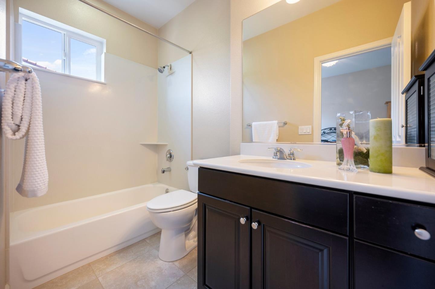 Detail Gallery Image 38 of 45 For 265 Esfahan Ct, San Jose,  CA 95111 - 2 Beds | 2/1 Baths