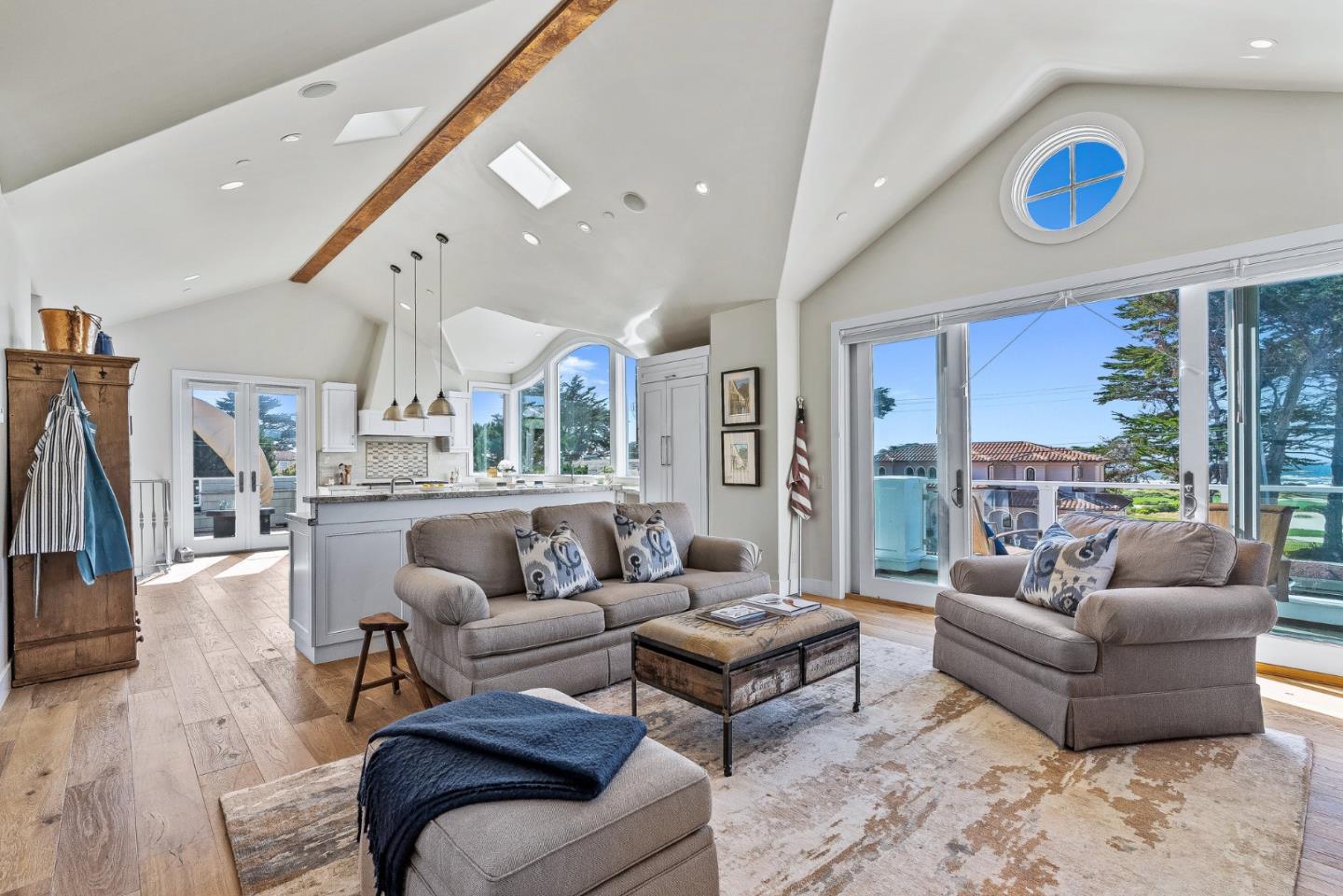 Detail Gallery Image 10 of 39 For 2993 Cormorant Rd, Pebble Beach,  CA 93953 - 4 Beds | 3/1 Baths