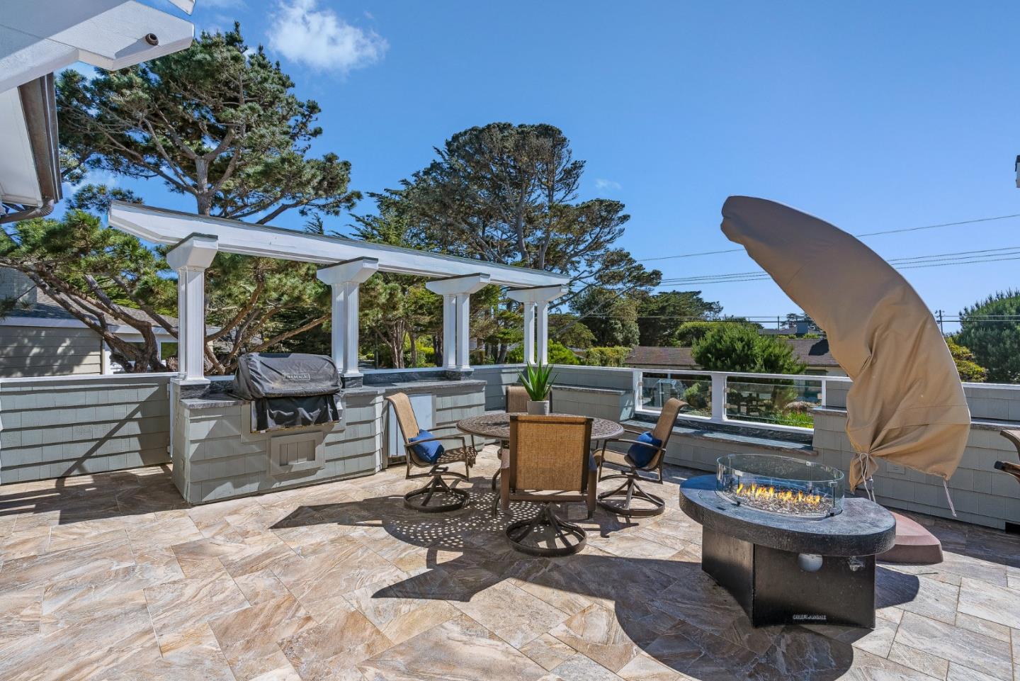 Detail Gallery Image 27 of 39 For 2993 Cormorant Rd, Pebble Beach,  CA 93953 - 4 Beds | 3/1 Baths