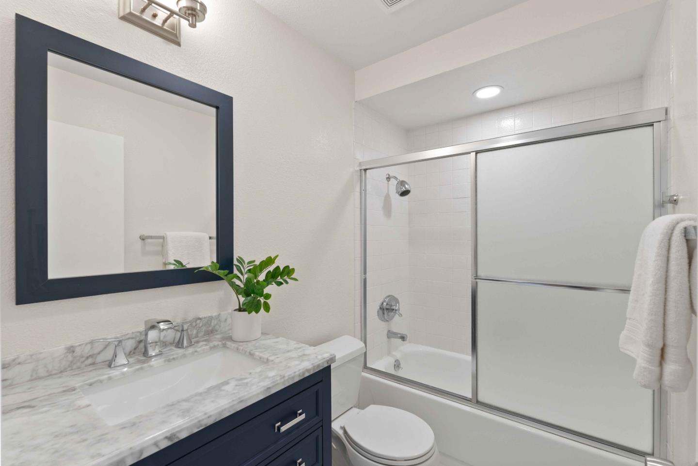 Detail Gallery Image 27 of 33 For 115 Shelley Ave #D,  Campbell,  CA 95008 - 3 Beds | 2/1 Baths