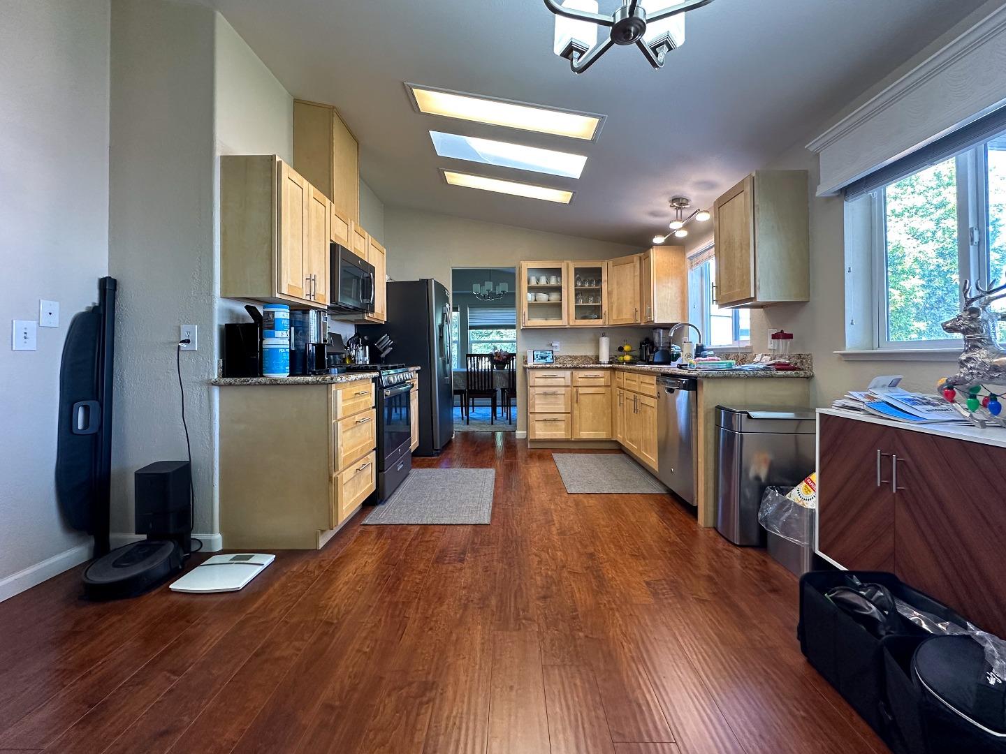 Detail Gallery Image 11 of 20 For 1225 Vienna Dr #234,  Sunnyvale,  CA 94089 - 3 Beds | 2 Baths