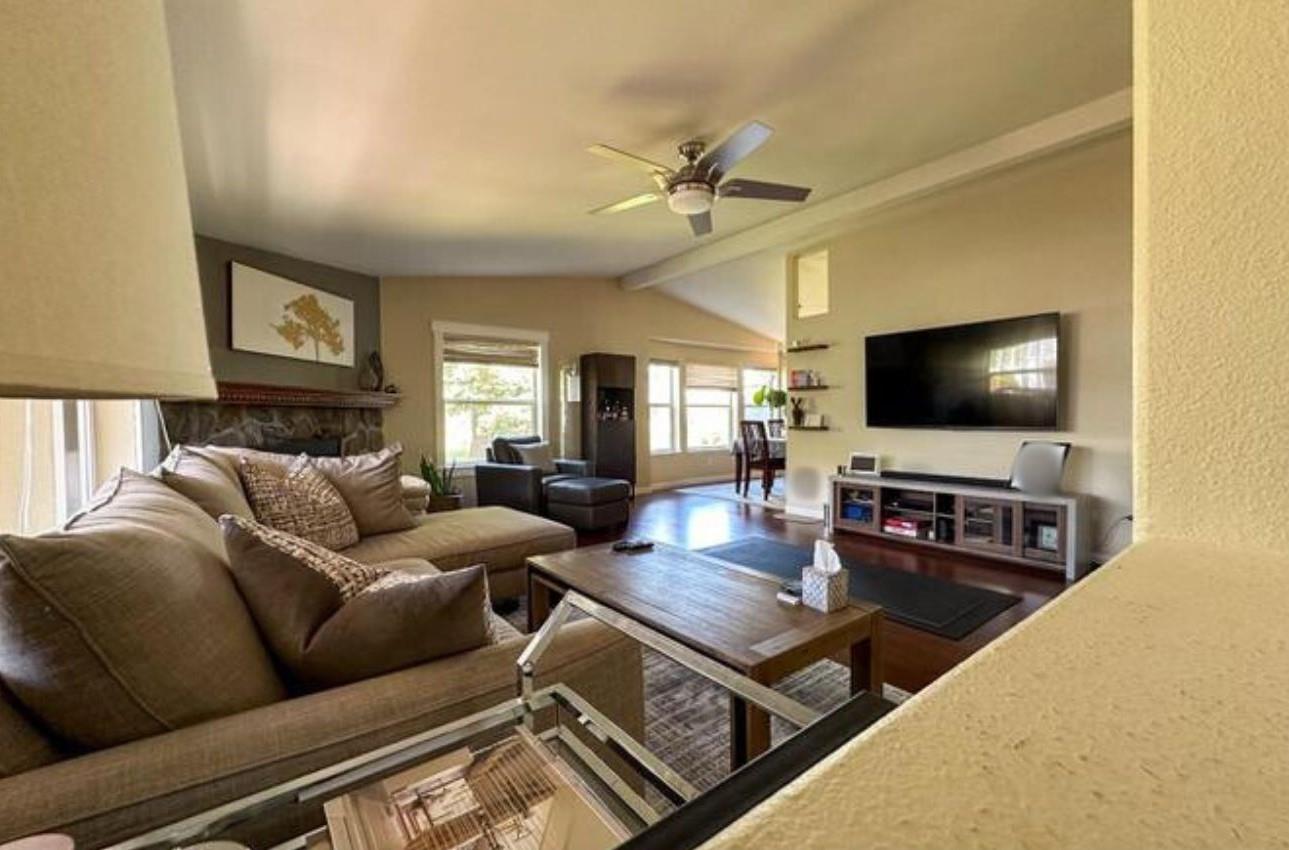 Detail Gallery Image 3 of 20 For 1225 Vienna Dr #234,  Sunnyvale,  CA 94089 - 3 Beds | 2 Baths