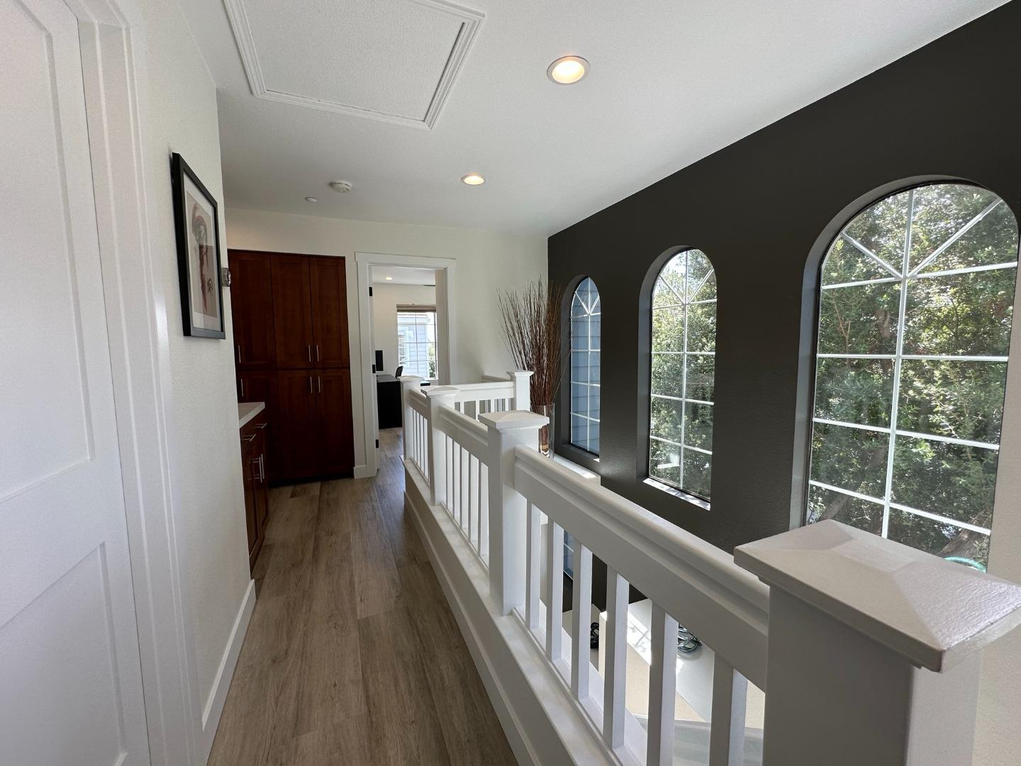 Detail Gallery Image 28 of 54 For 1 Passage Ln, Redwood City,  CA 94065 - 3 Beds | 2/1 Baths