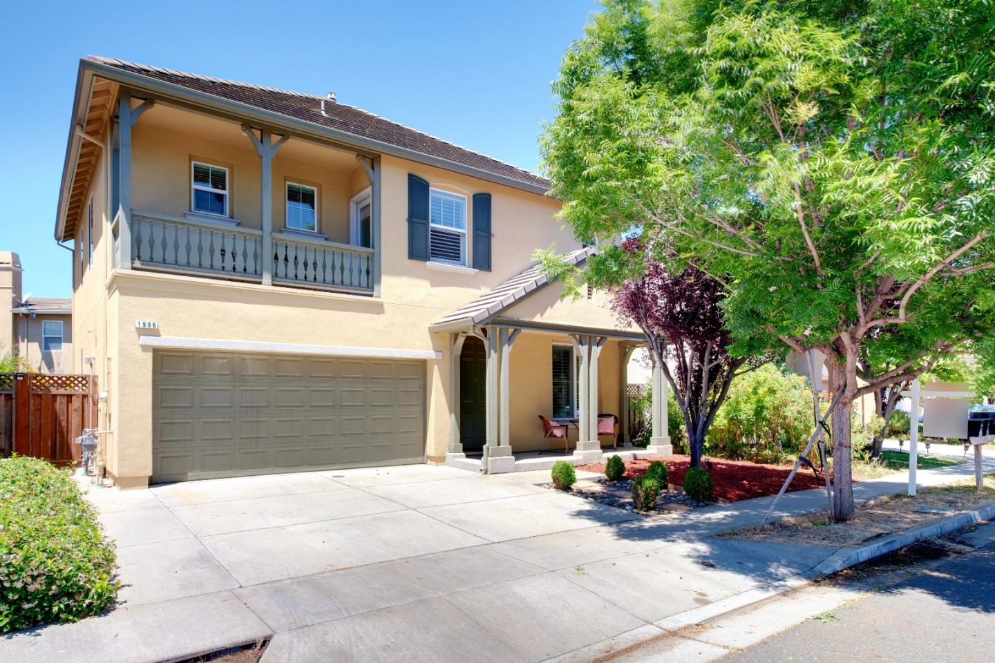 Detail Gallery Image 1 of 1 For 1986 Bright Willow Cir, San Jose,  CA 95131 - 3 Beds | 2/1 Baths