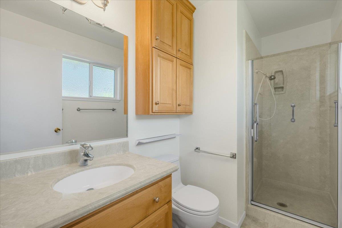 Detail Gallery Image 11 of 18 For 1417 Colinton Way, Sunnyvale,  CA 94087 - 4 Beds | 2 Baths