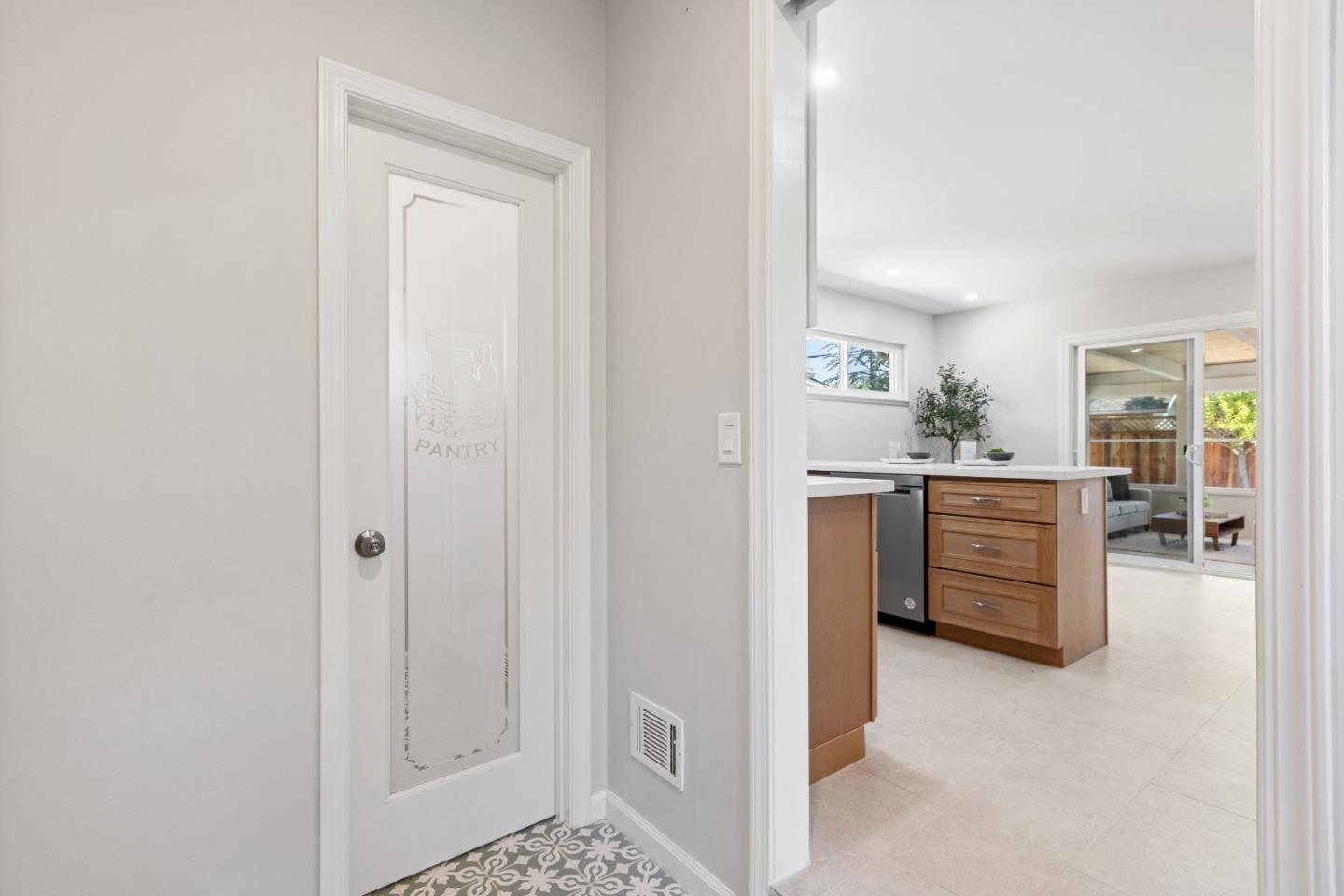 Detail Gallery Image 12 of 36 For 15060 San Pablo Ave, San Jose,  CA 95127 - 3 Beds | 2 Baths