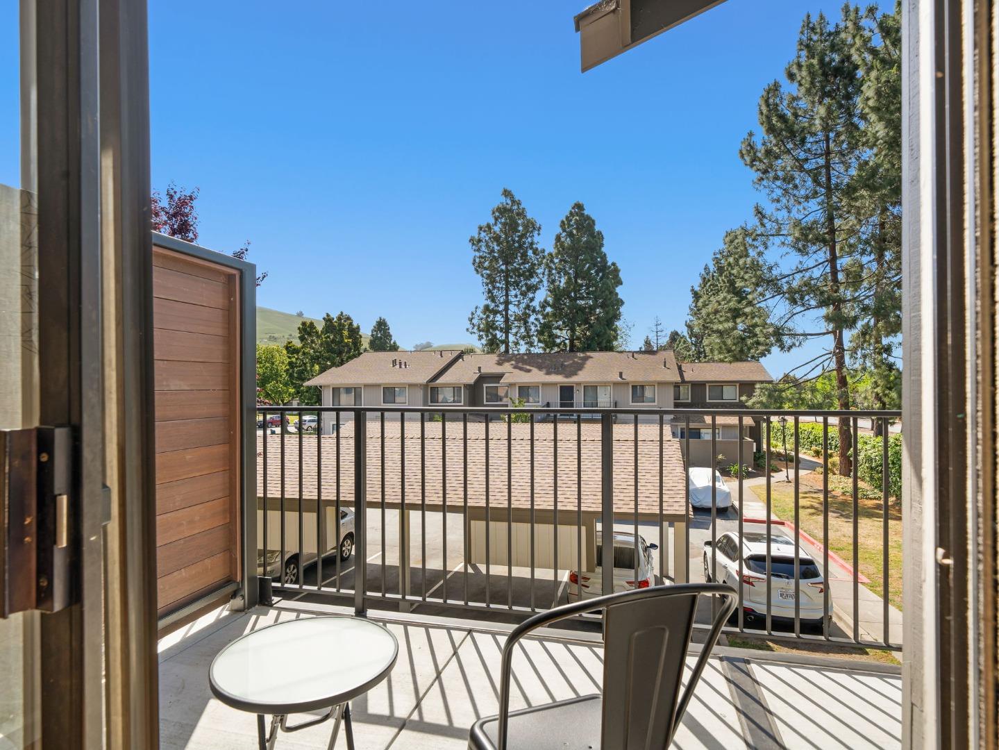 Detail Gallery Image 12 of 23 For 113 Donoso Plz, Union City,  CA 94587 - 2 Beds | 2 Baths