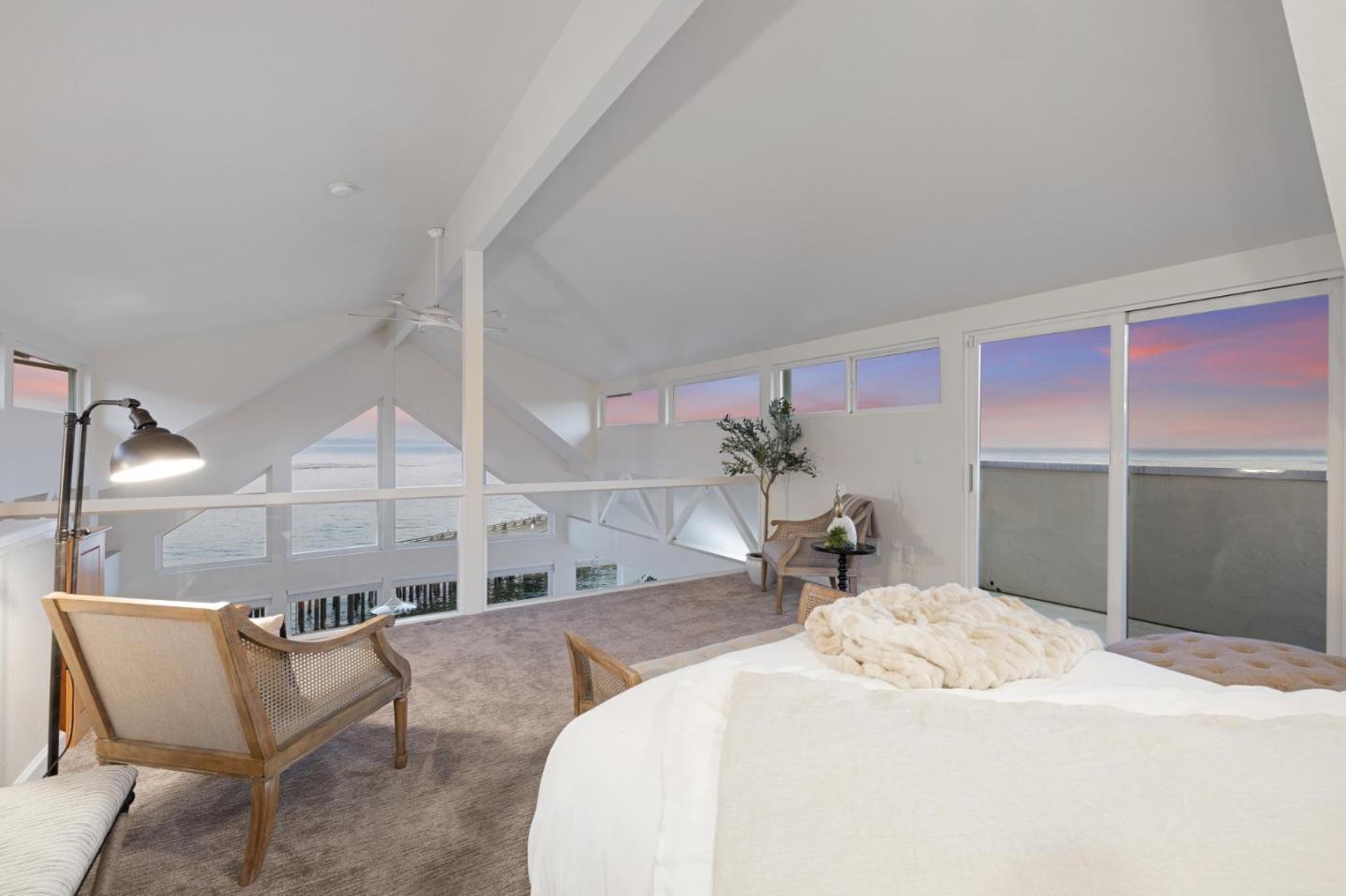 Detail Gallery Image 25 of 92 For 4920 Cliff Dr, Capitola,  CA 95010 - 3 Beds | 1/1 Baths