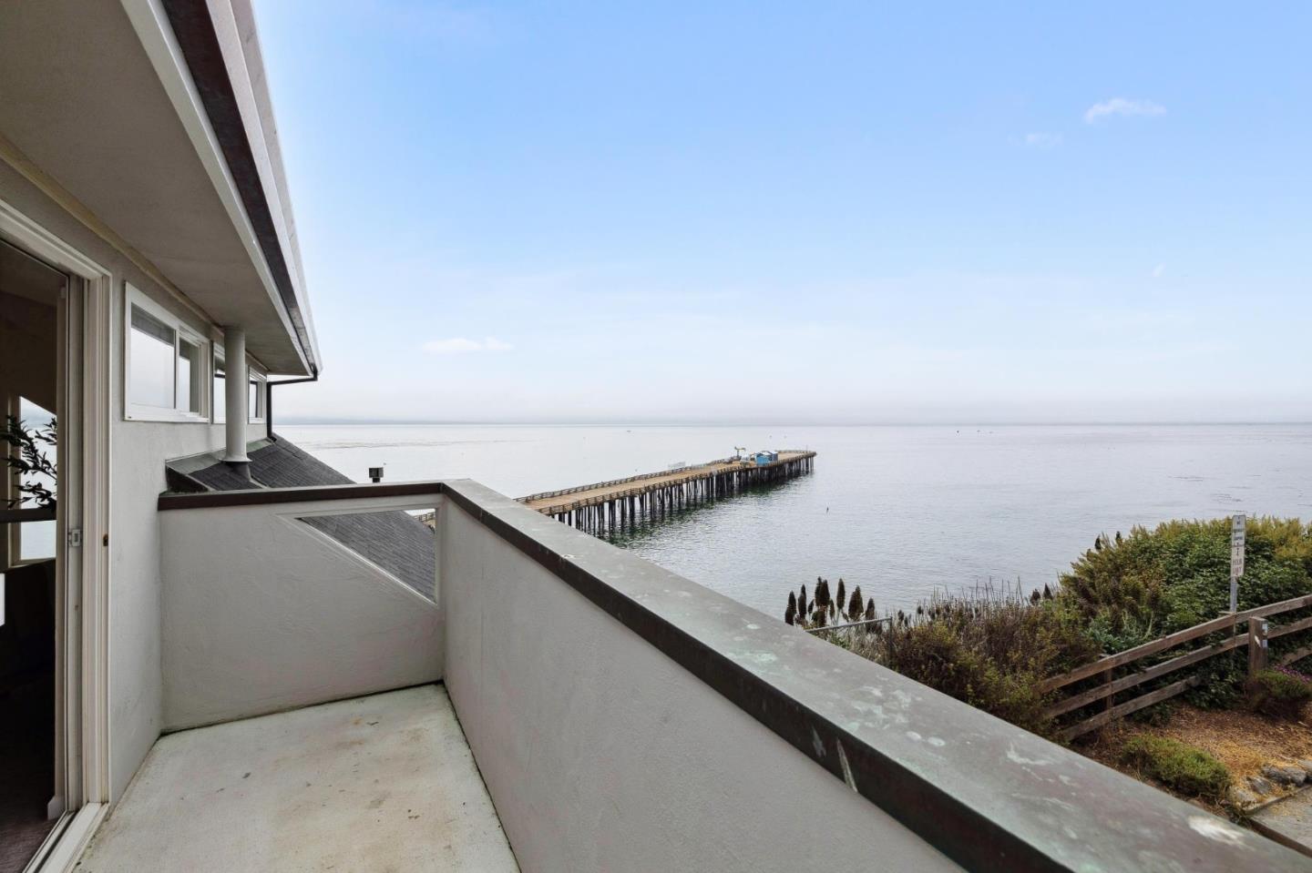 Detail Gallery Image 78 of 92 For 4920 Cliff Dr, Capitola,  CA 95010 - 3 Beds | 1/1 Baths