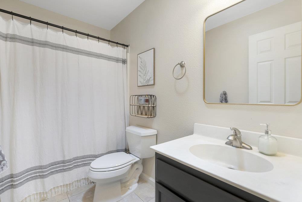 Detail Gallery Image 37 of 57 For 2400 Glenview Dr, Hollister,  CA 95023 - 3 Beds | 2 Baths