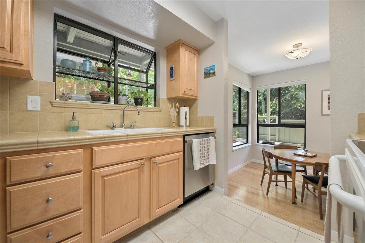 Detail Gallery Image 9 of 24 For 111 Bean Creek Rd #105,  Scotts Valley,  CA 95066 - 2 Beds | 2 Baths