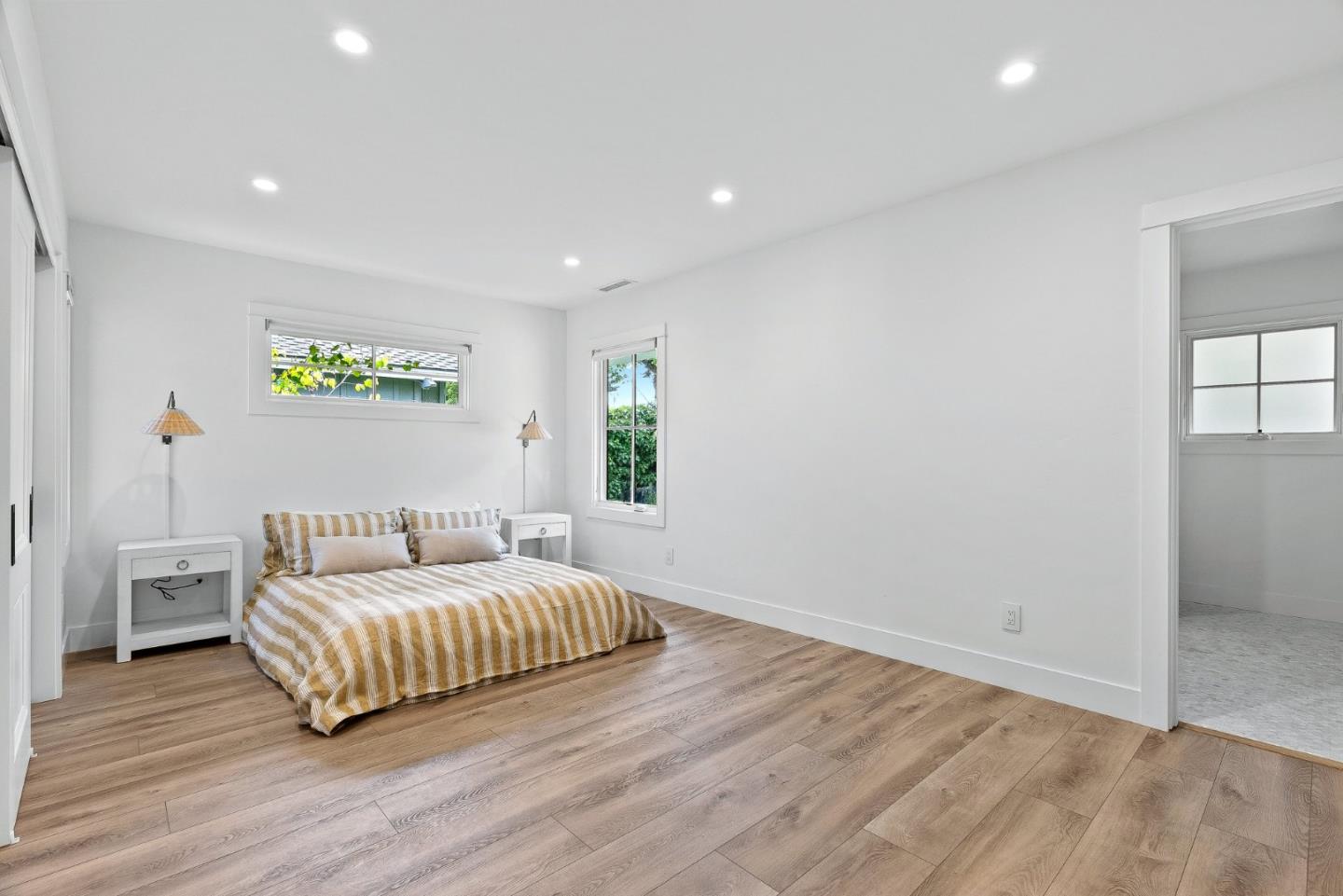 Detail Gallery Image 20 of 47 For 1375 Prospect Ave, Capitola,  CA 95010 - 4 Beds | 4/1 Baths