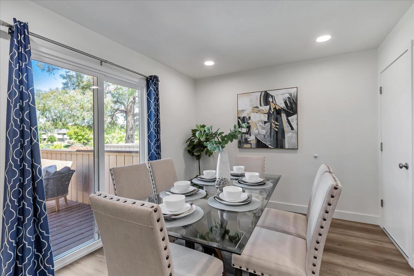Detail Gallery Image 16 of 37 For 67 Silcreek Dr, San Jose,  CA 95116 - 2 Beds | 2 Baths
