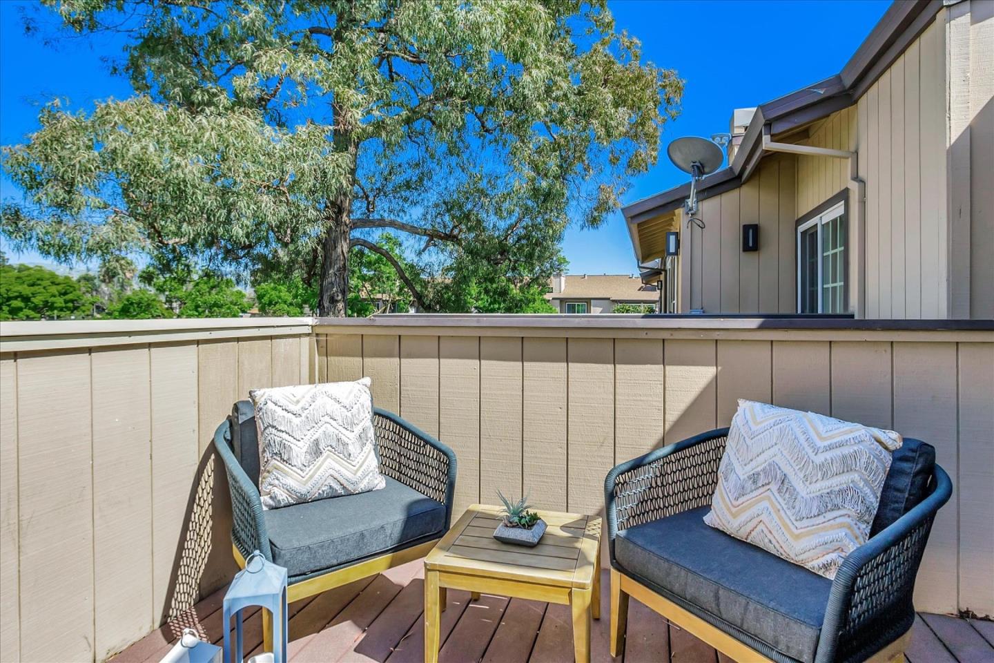 Detail Gallery Image 33 of 37 For 67 Silcreek Dr, San Jose,  CA 95116 - 2 Beds | 2 Baths