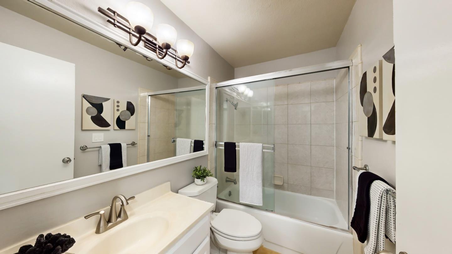 Detail Gallery Image 17 of 27 For 2865 S Bascom Ave #902,  Campbell,  CA 95008 - 2 Beds | 2 Baths