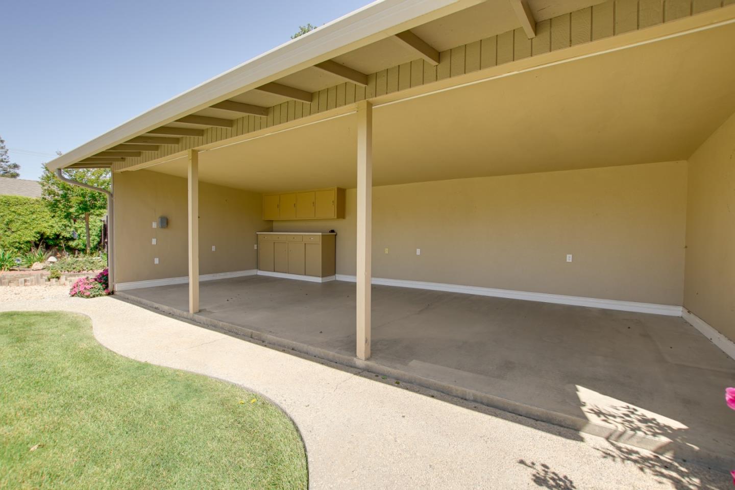 840 South St, Hollister, CA 95023 photo 36