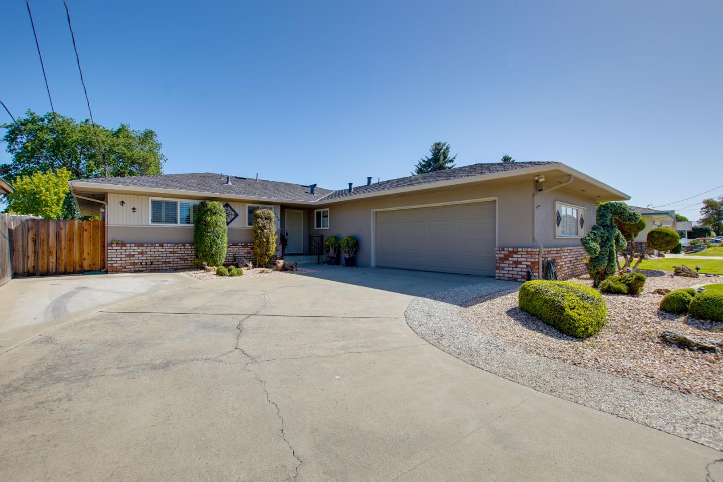 840 South St, Hollister, CA 95023 photo 5