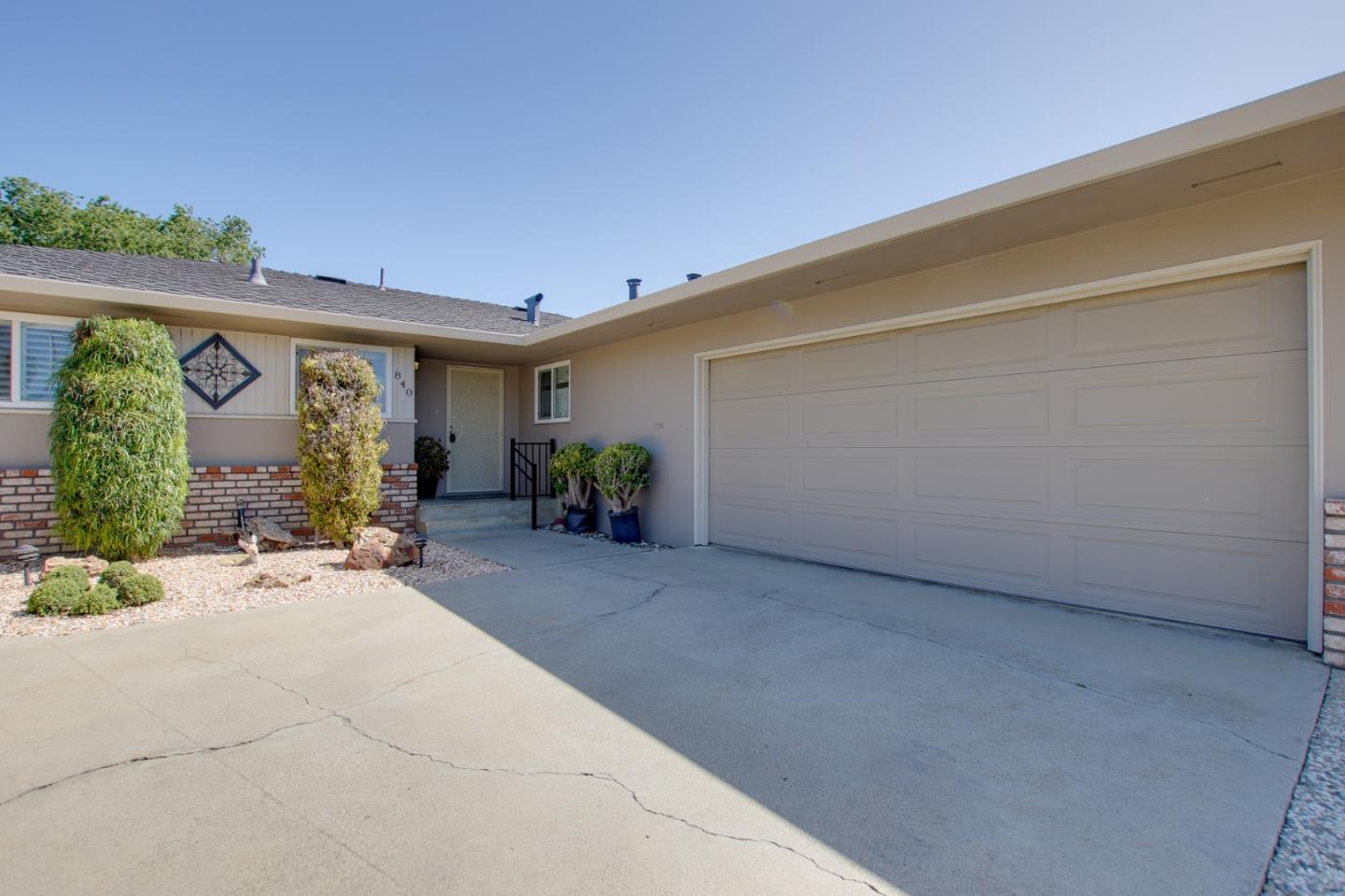 840 South St, Hollister, CA 95023 photo 8