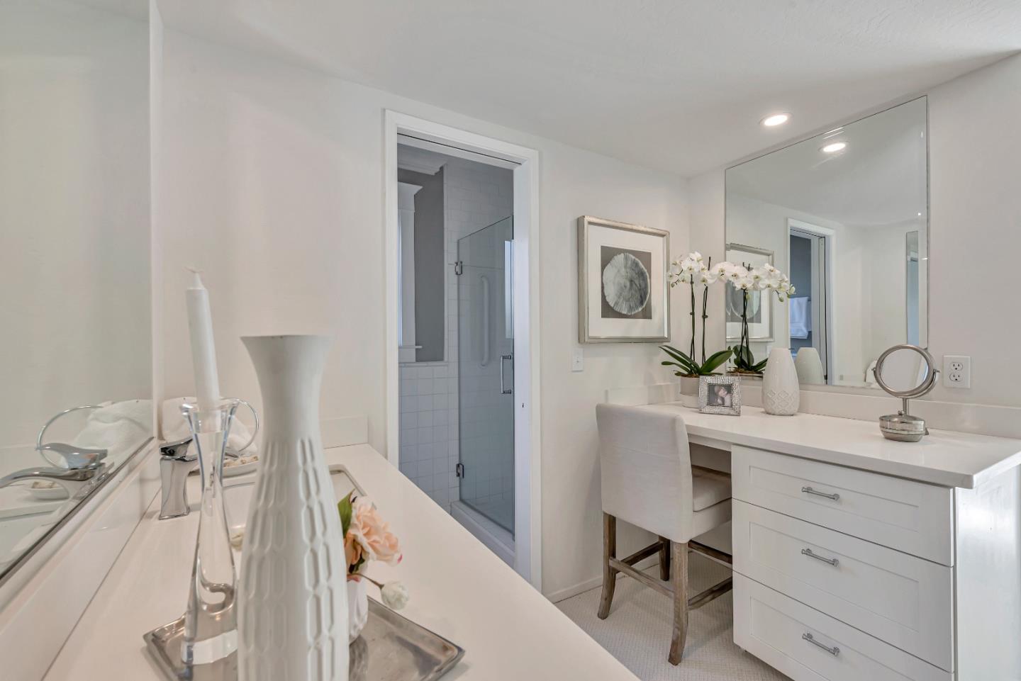 Detail Gallery Image 31 of 38 For 243 Marchmont Dr, Los Gatos,  CA 95032 - 5 Beds | 2/1 Baths