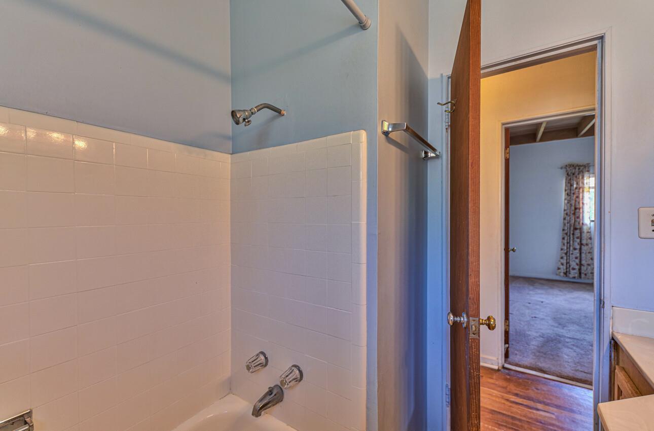 Detail Gallery Image 17 of 35 For 62 Carlton Dr, Del Rey Oaks,  CA 93940 - 3 Beds | 1/1 Baths