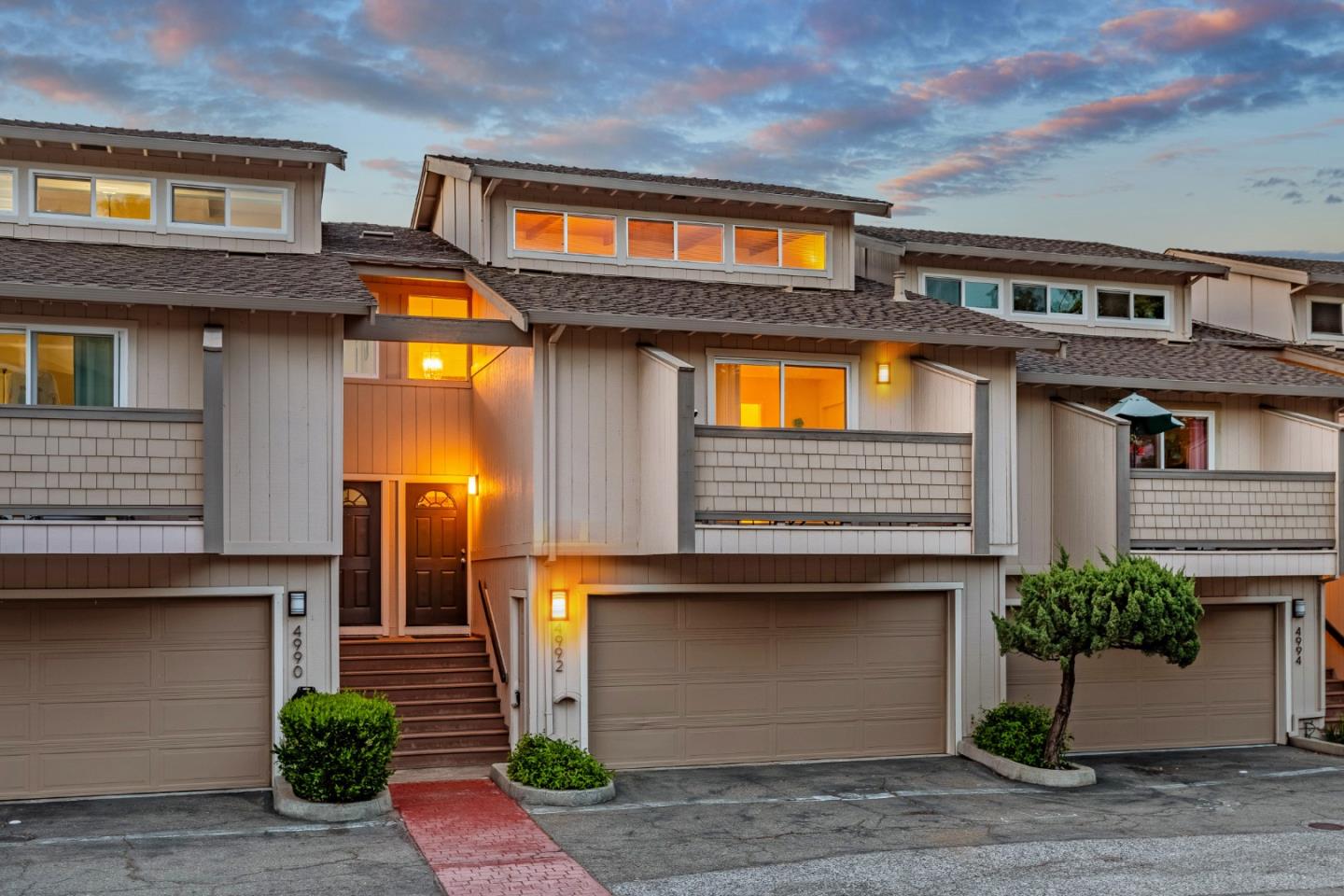 Detail Gallery Image 1 of 26 For 4992 Westmont Ave, San Jose,  CA 95130 - 3 Beds | 2 Baths