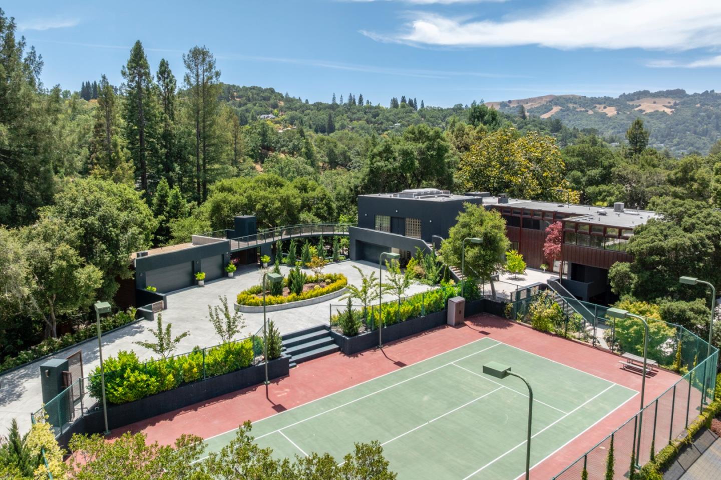 Detail Gallery Image 109 of 116 For 12 Las Aromas, Orinda,  CA 94563 - 8 Beds | 6/5 Baths