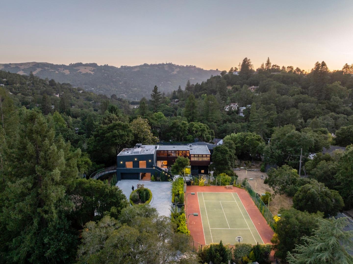 Detail Gallery Image 111 of 116 For 12 Las Aromas, Orinda,  CA 94563 - 8 Beds | 6/5 Baths