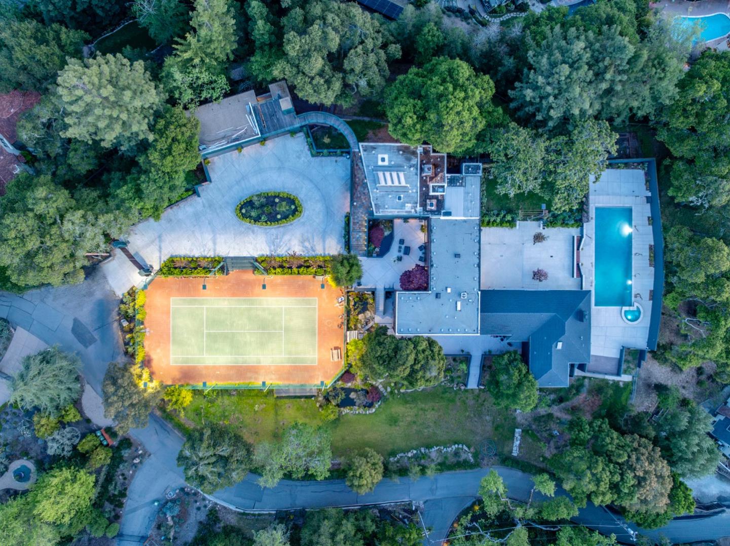 Detail Gallery Image 2 of 116 For 12 Las Aromas, Orinda,  CA 94563 - 8 Beds | 6/5 Baths