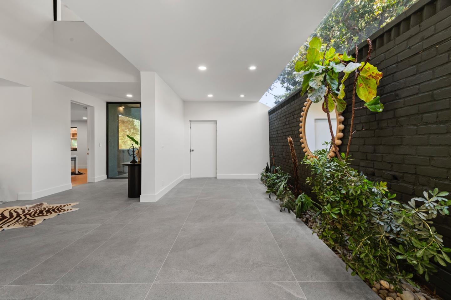 Detail Gallery Image 24 of 116 For 12 Las Aromas, Orinda,  CA 94563 - 8 Beds | 6/5 Baths
