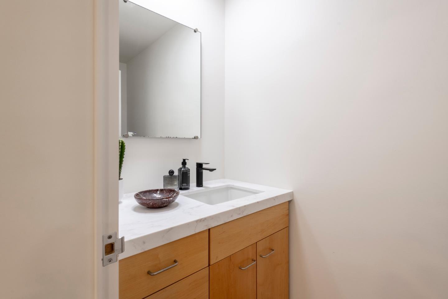 Detail Gallery Image 26 of 116 For 12 Las Aromas, Orinda,  CA 94563 - 8 Beds | 6/5 Baths