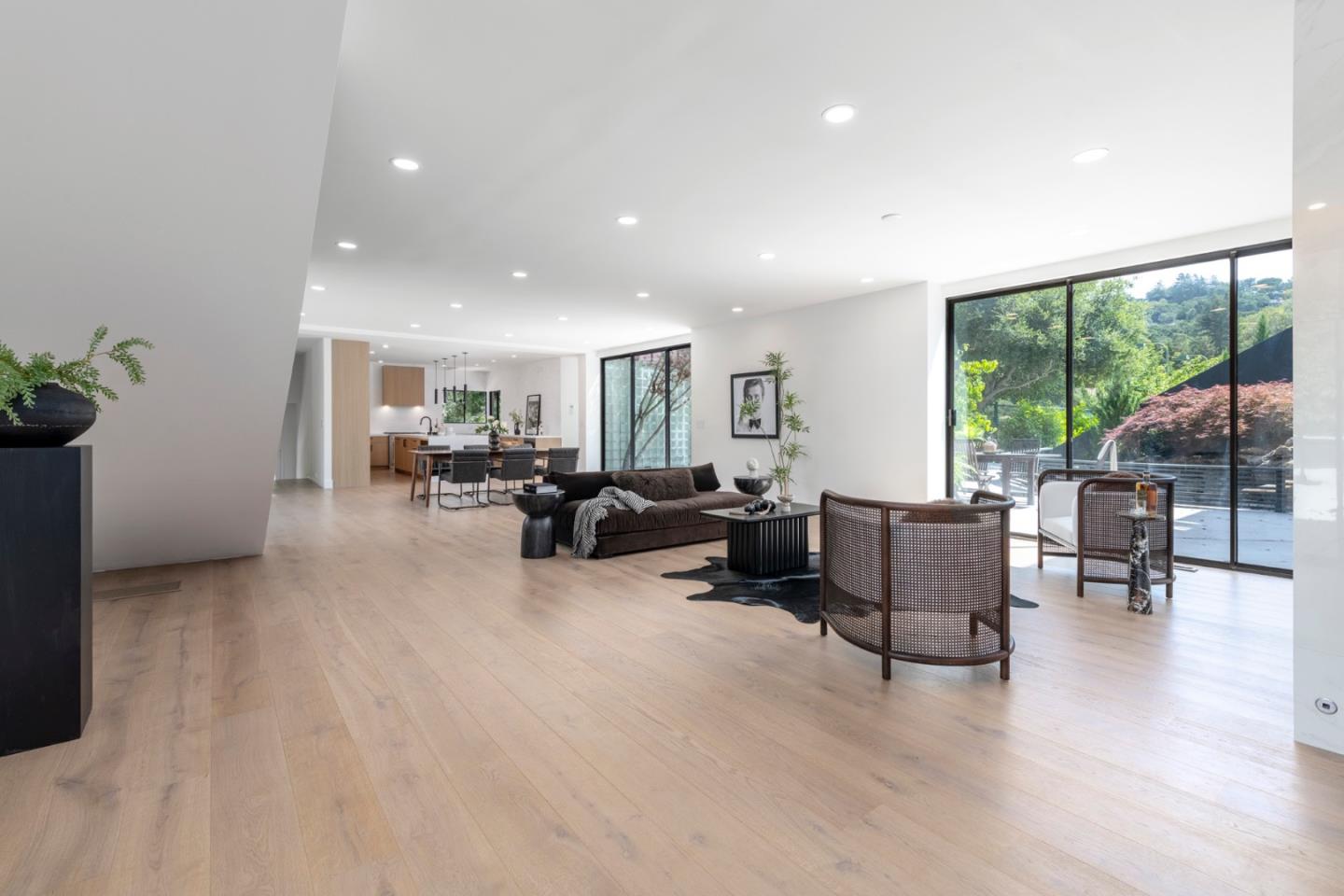 Detail Gallery Image 27 of 116 For 12 Las Aromas, Orinda,  CA 94563 - 8 Beds | 6/5 Baths