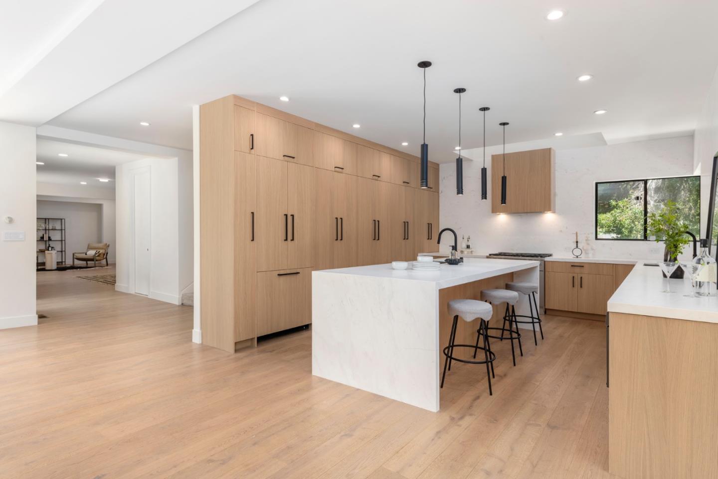 Detail Gallery Image 41 of 116 For 12 Las Aromas, Orinda,  CA 94563 - 8 Beds | 6/5 Baths