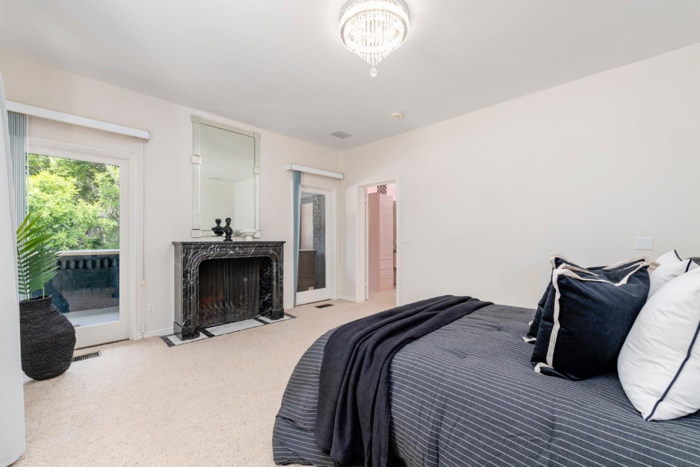 Detail Gallery Image 57 of 116 For 12 Las Aromas, Orinda,  CA 94563 - 8 Beds | 6/5 Baths