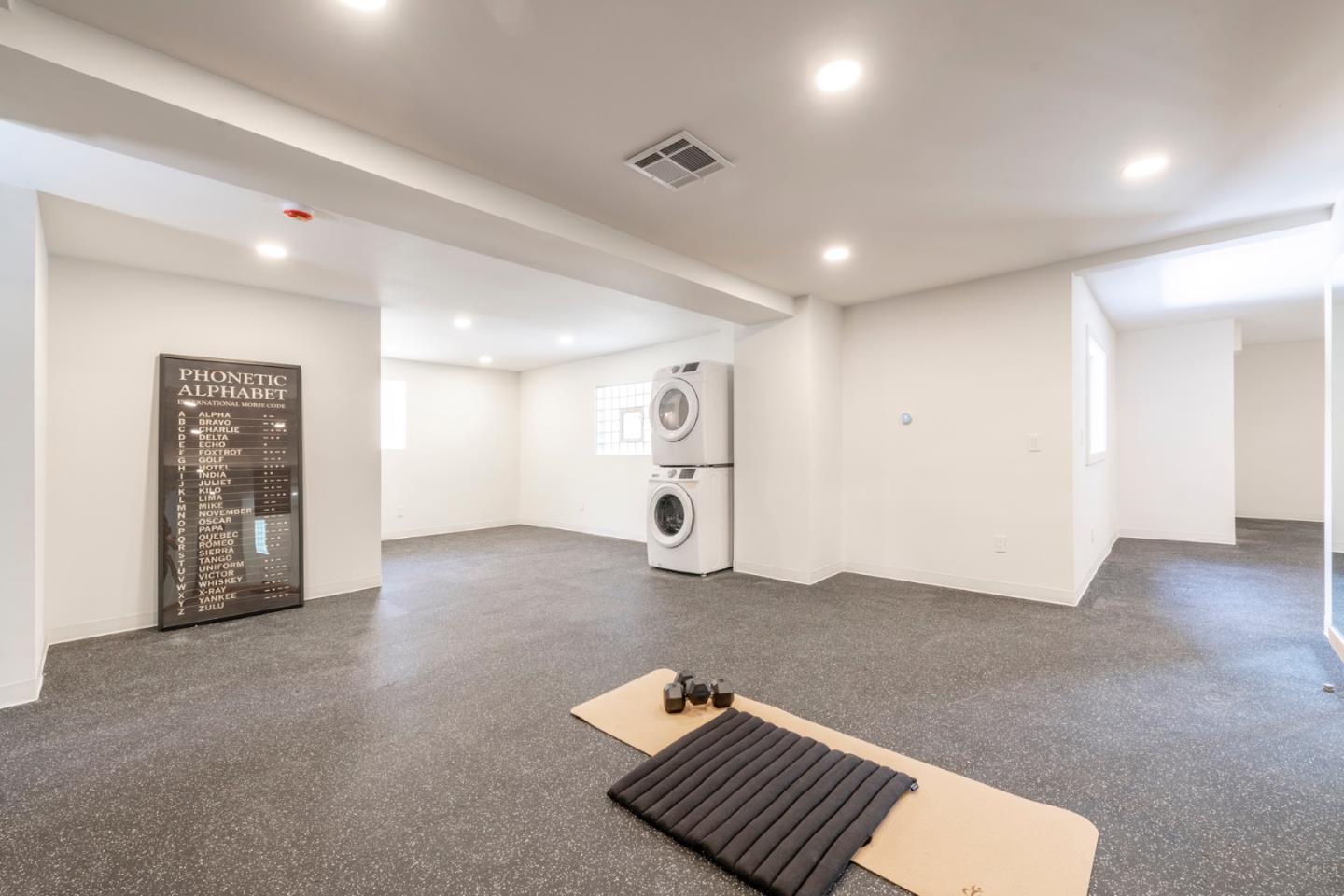 Detail Gallery Image 62 of 116 For 12 Las Aromas, Orinda,  CA 94563 - 8 Beds | 6/5 Baths