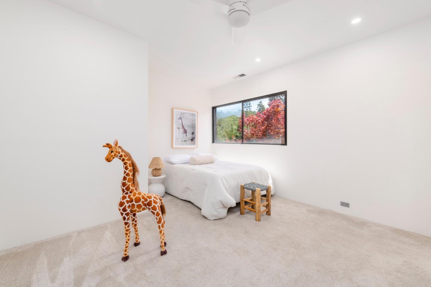 Detail Gallery Image 70 of 116 For 12 Las Aromas, Orinda,  CA 94563 - 8 Beds | 6/5 Baths