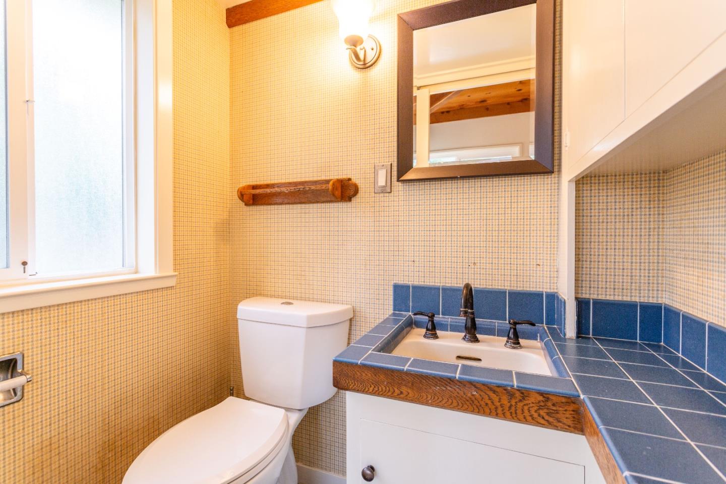 Detail Gallery Image 12 of 21 For 1304 Funston Ave, Pacific Grove,  CA 93950 - 4 Beds | 2/1 Baths