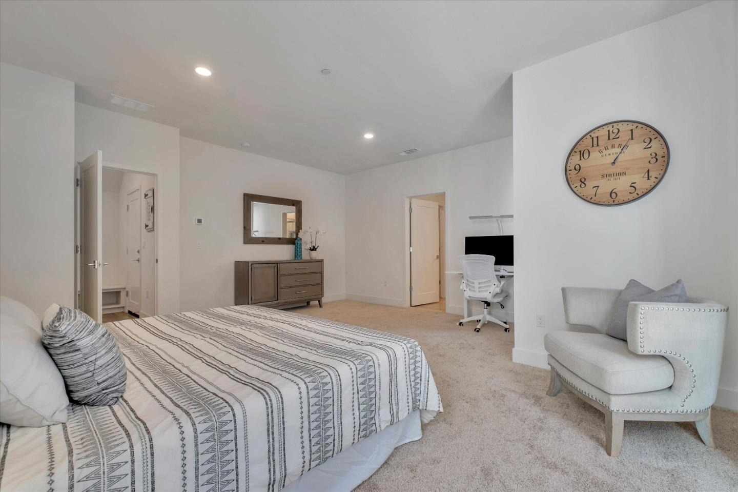 Detail Gallery Image 17 of 32 For 8997 Windrose Way, Newark,  CA 94560 - 4 Beds | 3/1 Baths