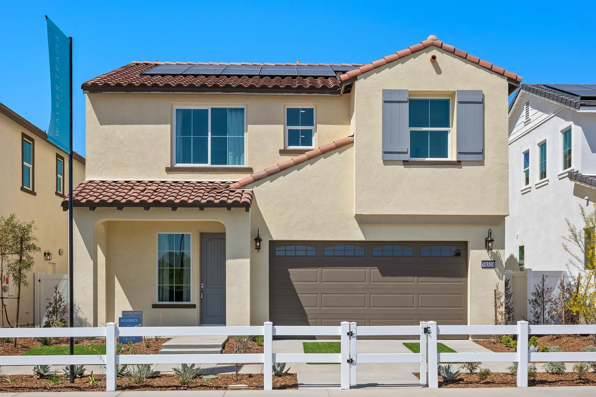 Detail Gallery Image 1 of 6 For 10303 River Bluff Dr, Santee,  CA 92071 - 4 Beds | 2/1 Baths